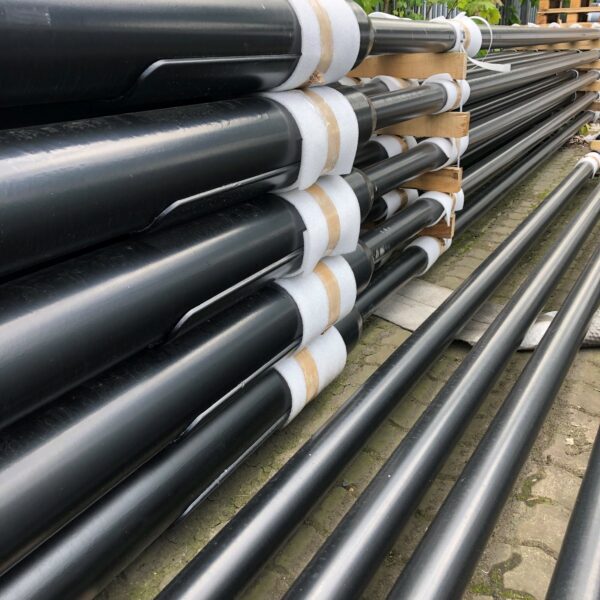 RAL9005 jet black powder-coated finish on lighting columns – matte texture