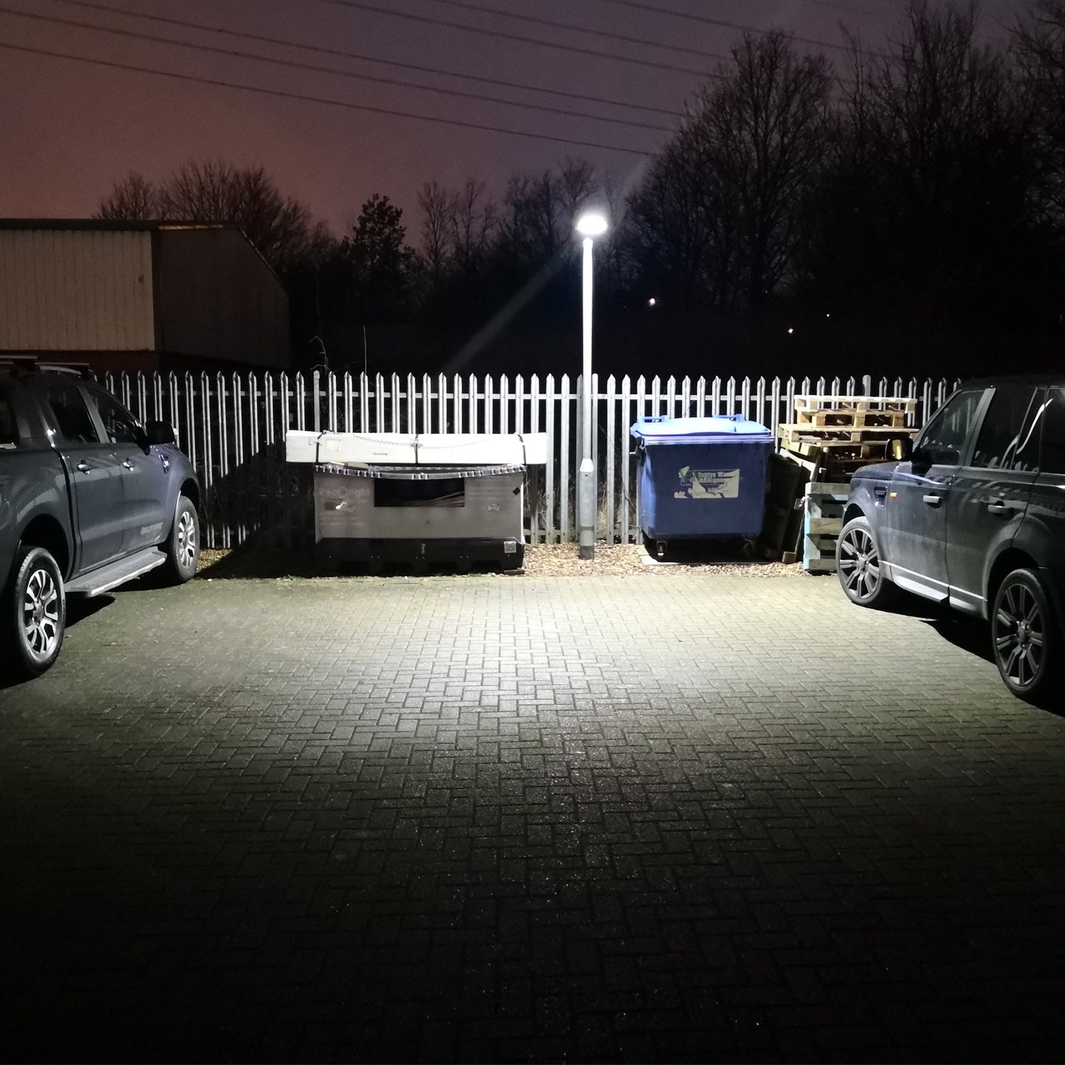 45W SOLAR LED Street Lantern 5,500 Lumens Daylight IP65