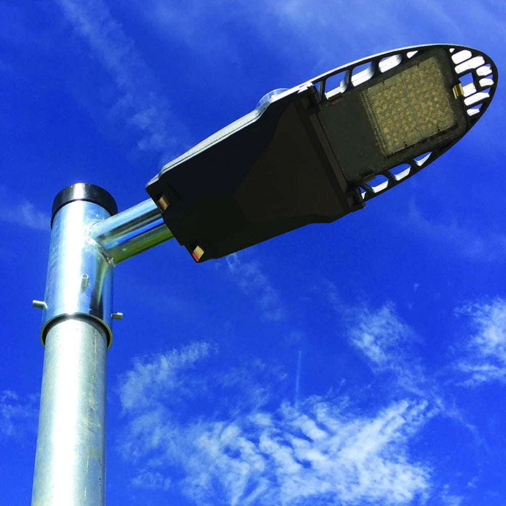 Single Outreach Arm Lantern Bracket - Suitable for 3m to 12m Columns